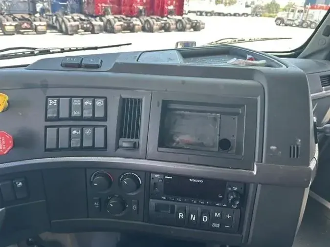 2022 Volvo VNL64T7605f3cf70b7f79682d9d675d4d4ad59495