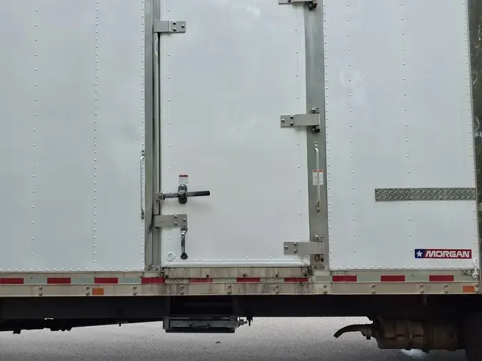 2019 FREIGHTLINER/MERCEDES M2 106