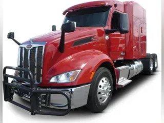 2023 Peterbilt 579