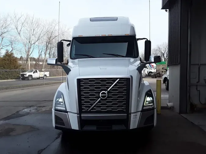 2019 VOLVO VNL64T-760