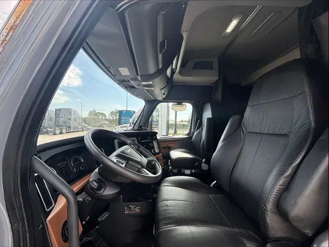 2023 Freightliner Cascadia 116