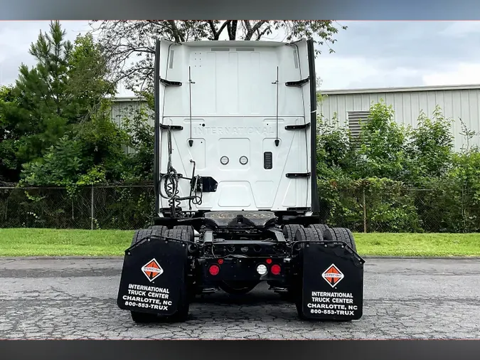 2022 INT LT625 6x4