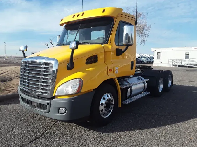 2017 FREIGHTLINER/MERCEDES CASCADIA 1135f48b4c56671739fa3a407823acdedd0