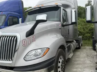 2021 INTERNATIONAL LT