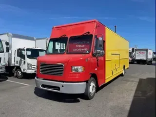 2017 FRTLR CUSTOM CHASSIS CORP MT-55 WALK-IN