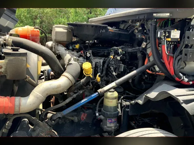2023 INT LT625 6x4