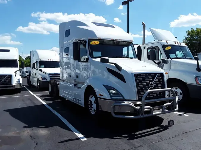 2020 VOLVO VNL64T-760