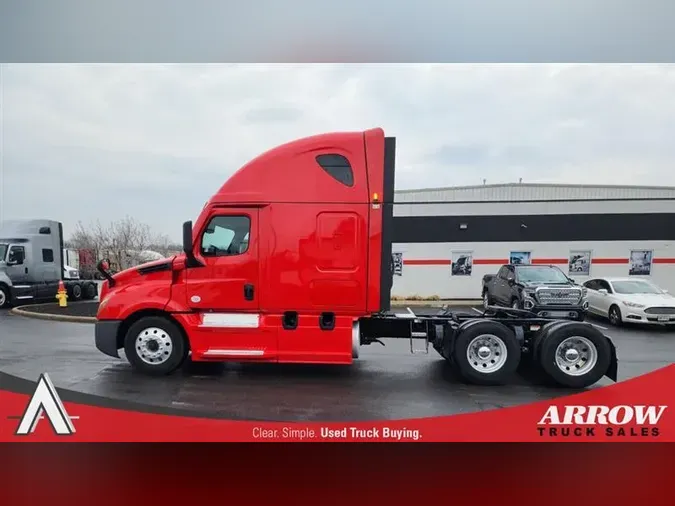 2022 FREIGHTLINER CA126