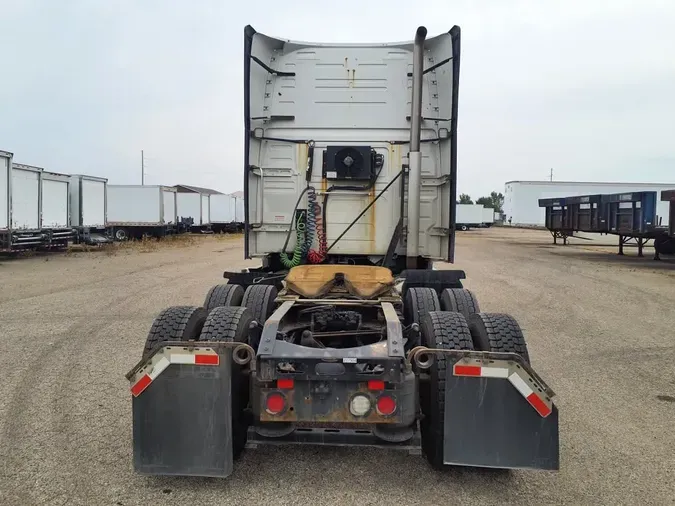 2020 VOLVO VNL64T-300