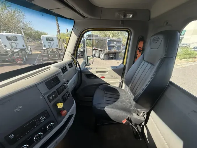 2021 Peterbilt 579