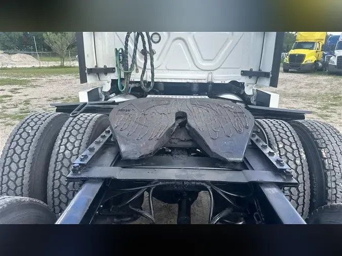 2021 FREIGHTLINER CA126