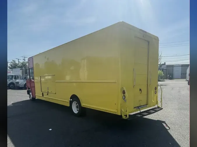 2017 FRTLR CUSTOM CHASSIS CORP MT55