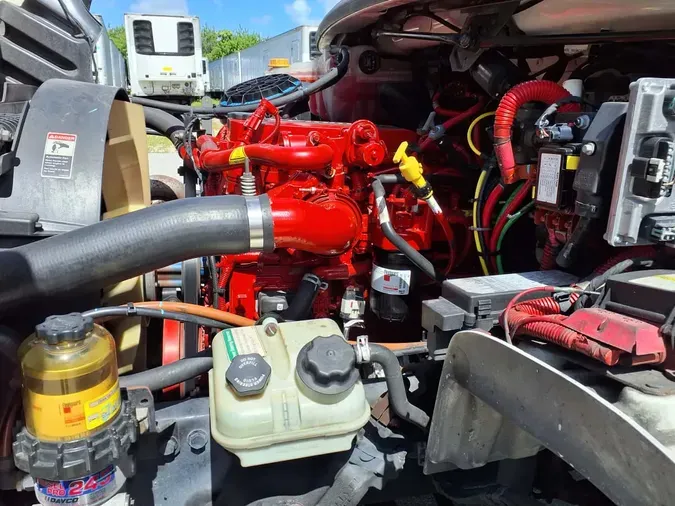 2020 FREIGHTLINER M2 106