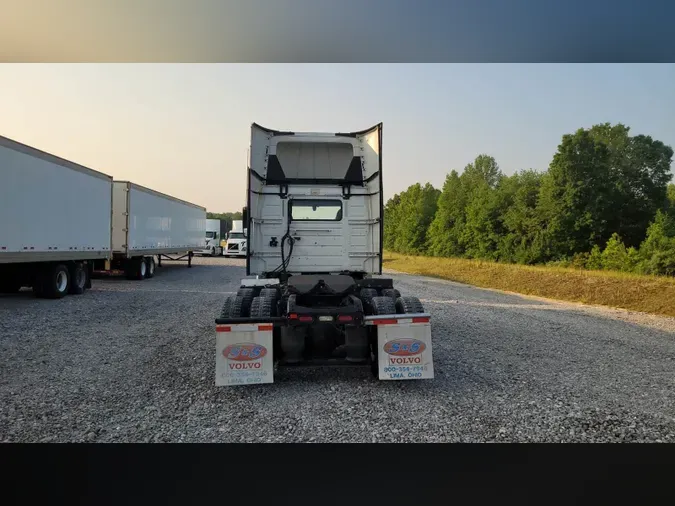 2018 Volvo VNL300