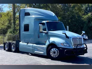 2022 INT LT625 6x4