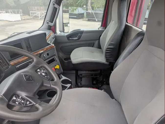 2021 International LT625