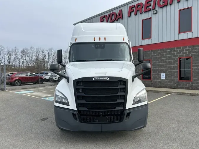 2023 Freightliner Cascadia&reg;