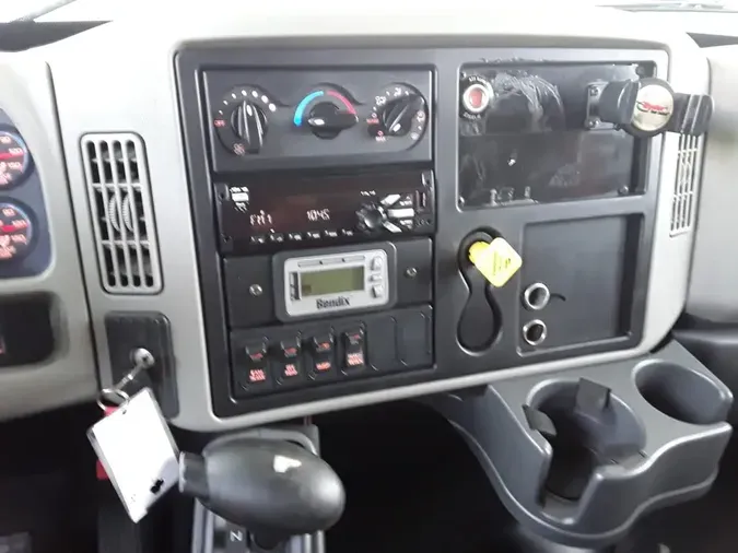 2019 NAVISTAR INTERNATIONAL 4300