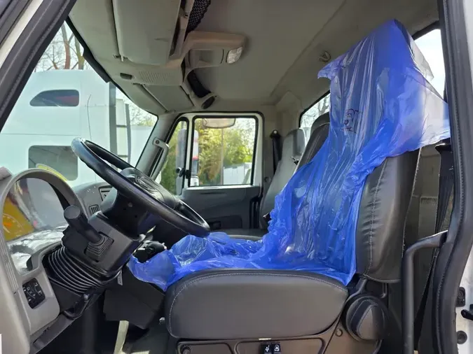 2019 NAVISTAR INTERNATIONAL 4300