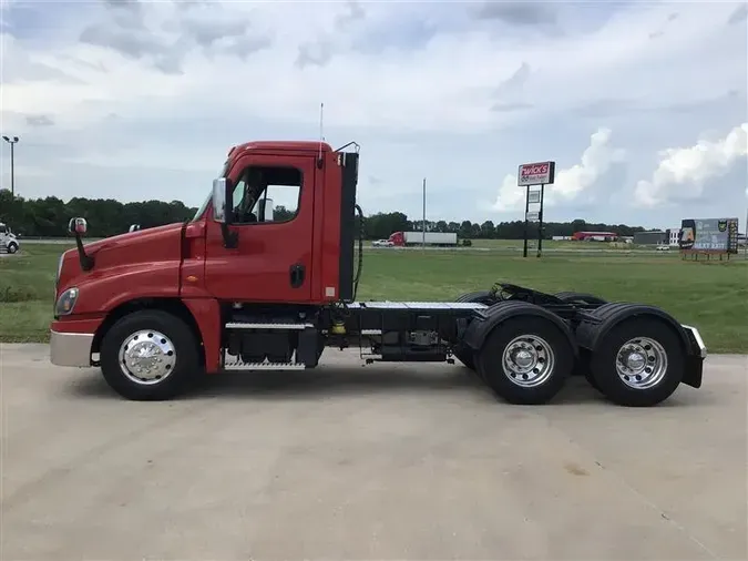 2019 FREIGHTLINER CASCADIA