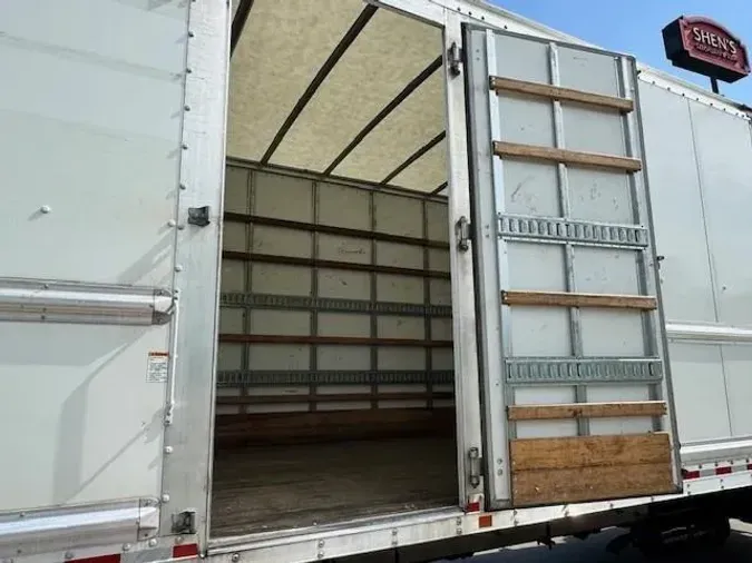 2020 Freightliner Business Class M2 106