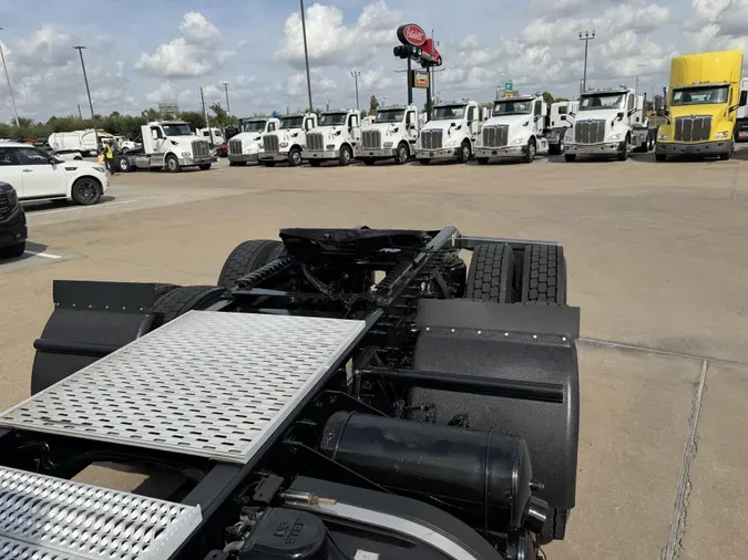 2021 Peterbilt 567