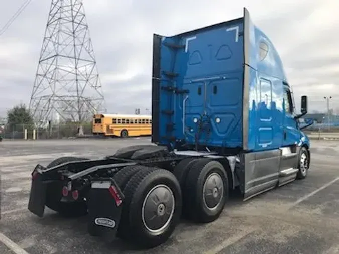 2021 Freightliner Cascadia