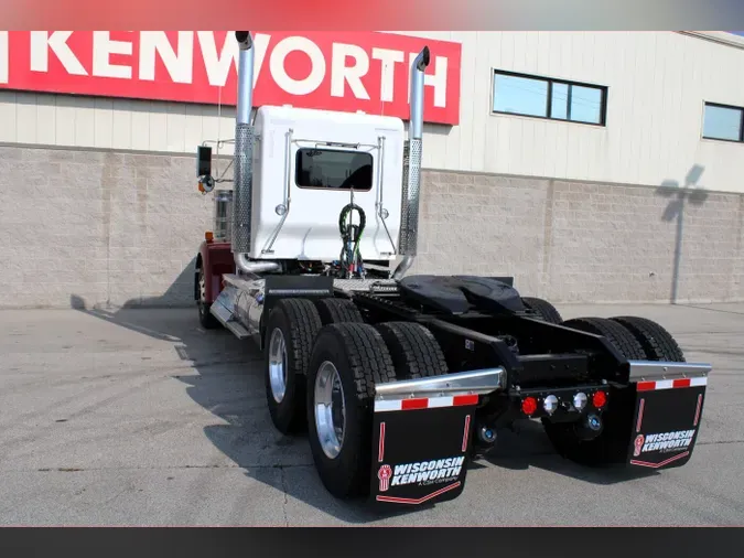 2025 Kenworth W900L