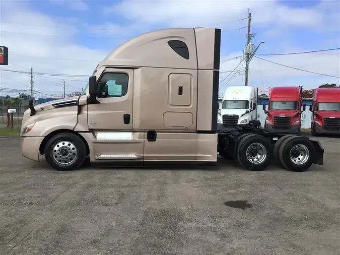 2021 FREIGHTLINER CA126