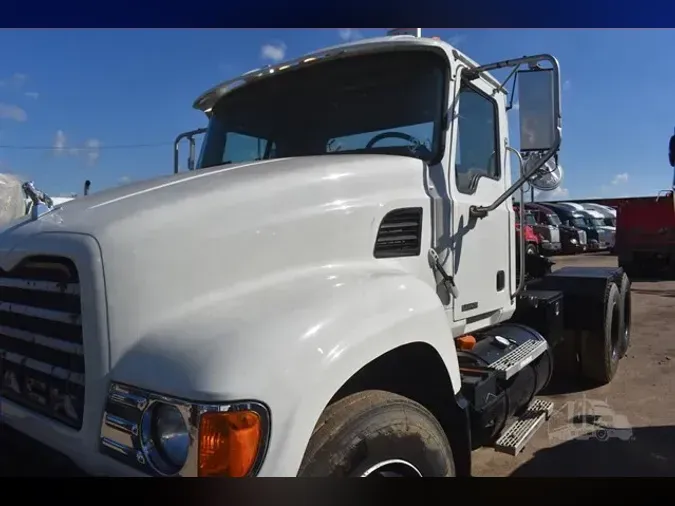 2006 MACK GRANITE CV713