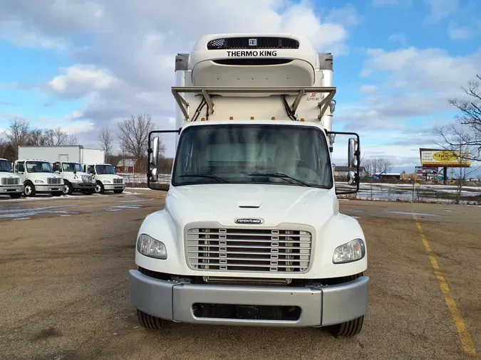 2018 FREIGHTLINER/MERCEDES M2 106