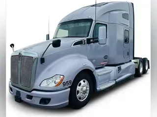 2022 Kenworth T680