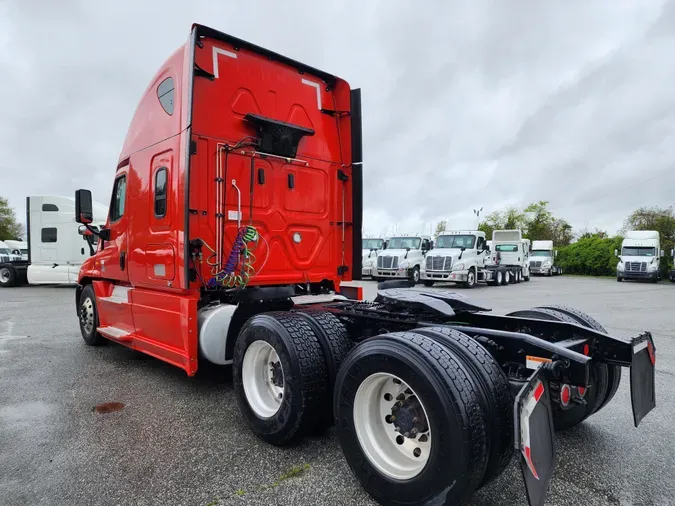 2020 FREIGHTLINER/MERCEDES CASCADIA 125