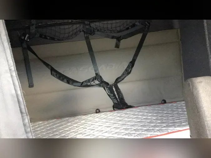 2021 Freightliner Cascadia