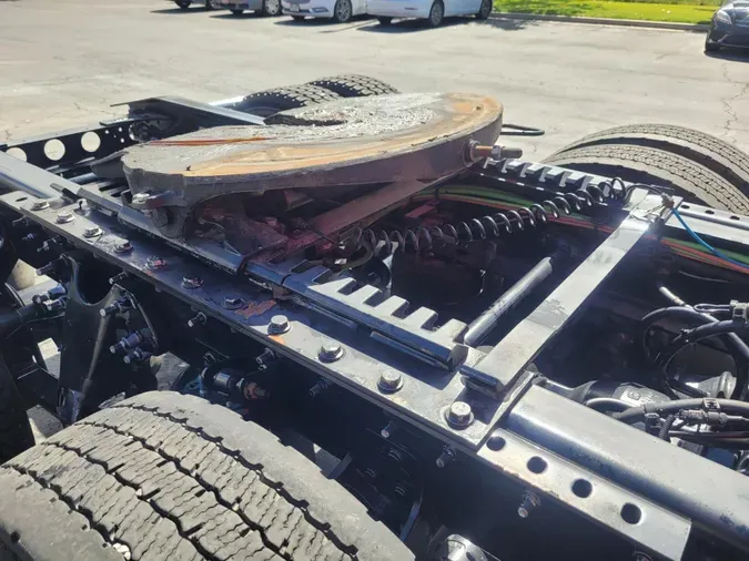 2023 International LT625