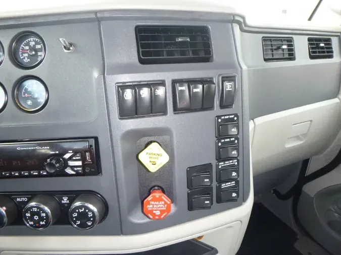 2018 Peterbilt 579