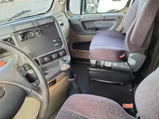 2020 FREIGHTLINER/MERCEDES CASCADIA 125