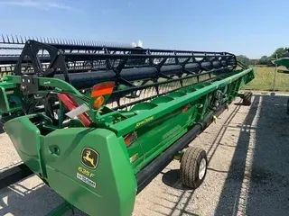 2017 John Deere 635F