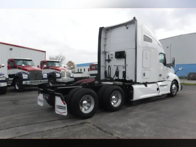 2021 Kenworth T680