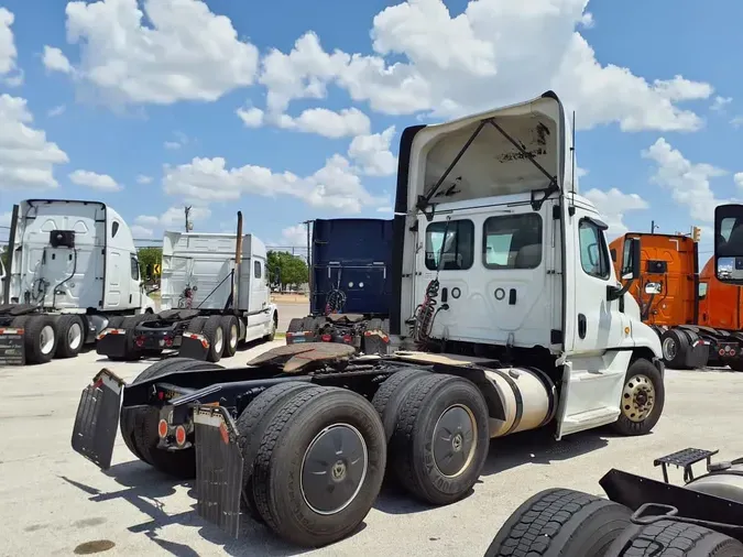 2018 FREIGHTLINER CASCADIA 125