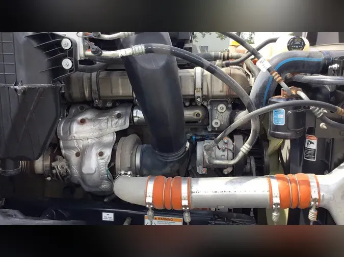 2021 Freightliner Cascadia 126