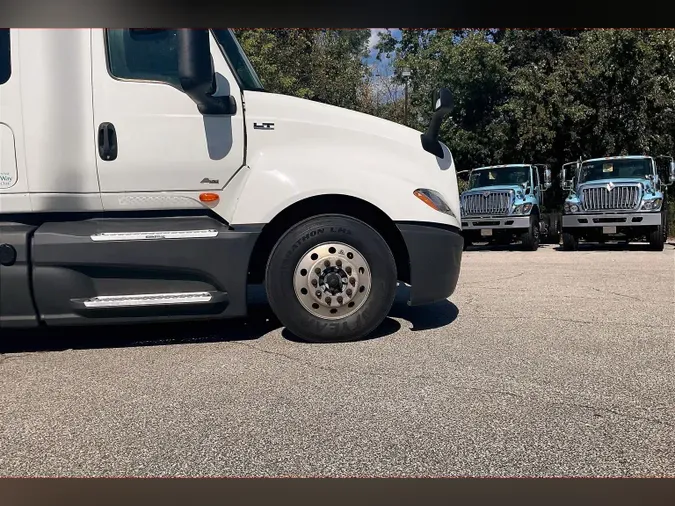 2022 INT LT625 6x4