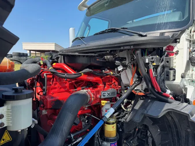 2021 International LT625