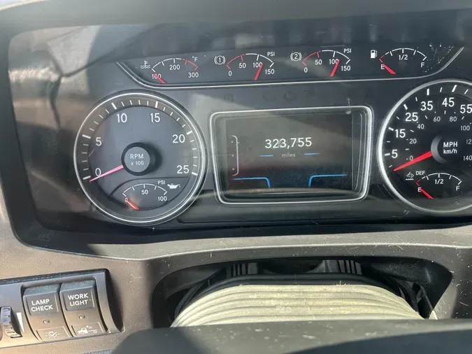 2022 International LT625