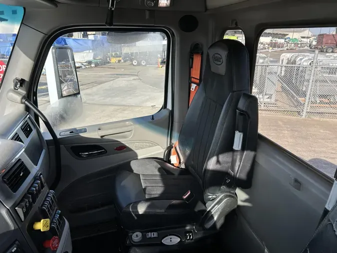 2020 Peterbilt 567