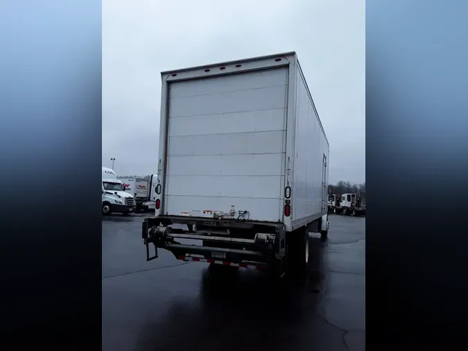 2015 FREIGHTLINER/MERCEDES M2 106