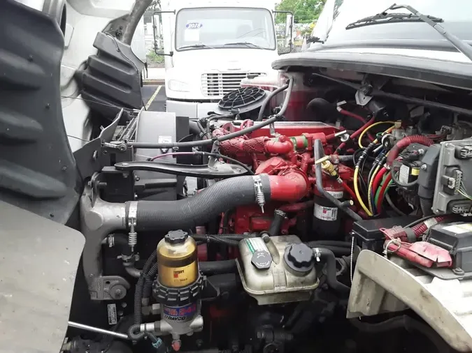 2016 FREIGHTLINER/MERCEDES M2 106