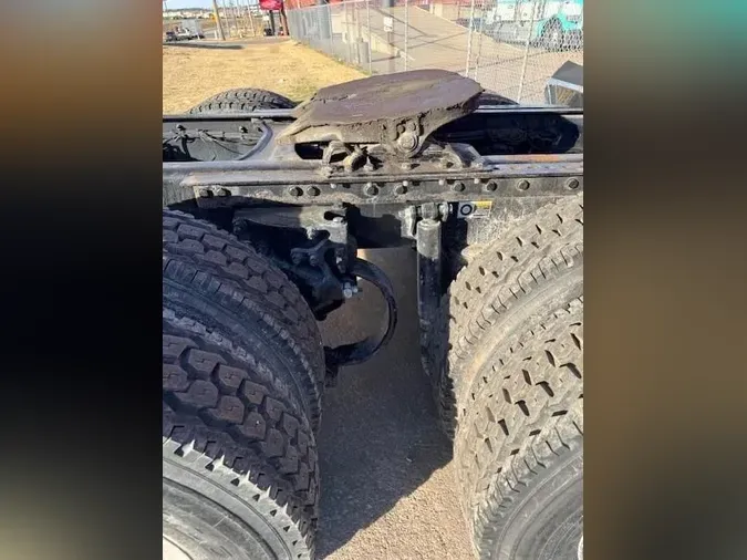 2022 Peterbilt 5795fbc30ca68d2b56acccfb5ea80905766