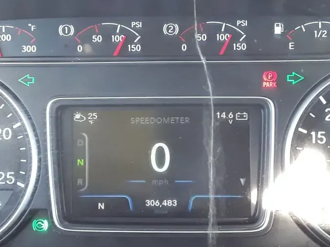 2019 NAVISTAR INTERNATIONAL LT625 DAYCAB T/A5fbe7602baf466372f7c7fd8b03ec4a0