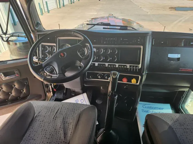 2021 Kenworth W900L